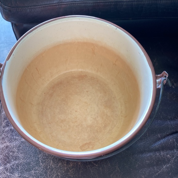 Large Enamelled Milk pot, Strawberry print - Picture 5 of 12